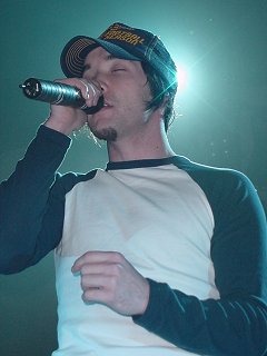 hoobastank03300201.jpg